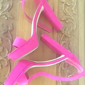 Hot Pink Shoe Dazzle Heel, 8.5
